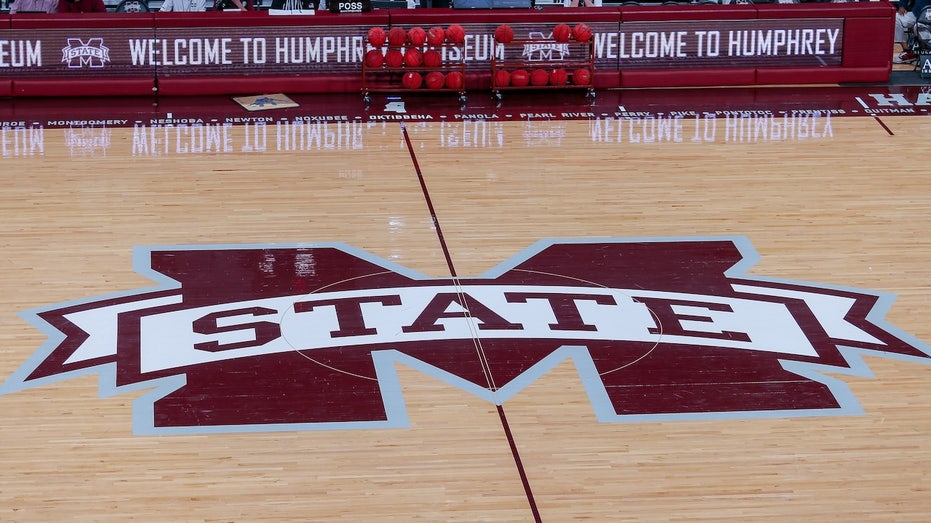 Male practice player on women's college basketball team gets caught gambling: report