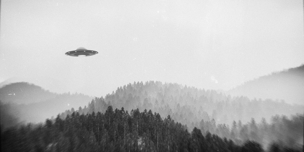 Pilot reports UFO hovering beside jet, leaving air traffic control stunned: 'Good luck with the aliens"