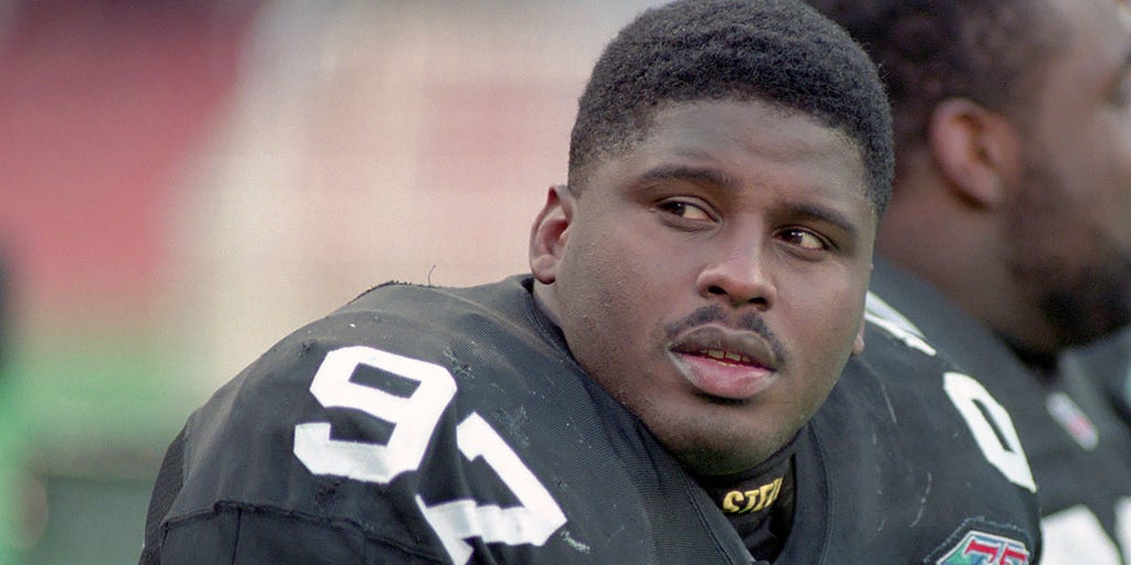 Former Steelers player Ray Seals, who made it to the NFL despite skipping college, dead at 59
