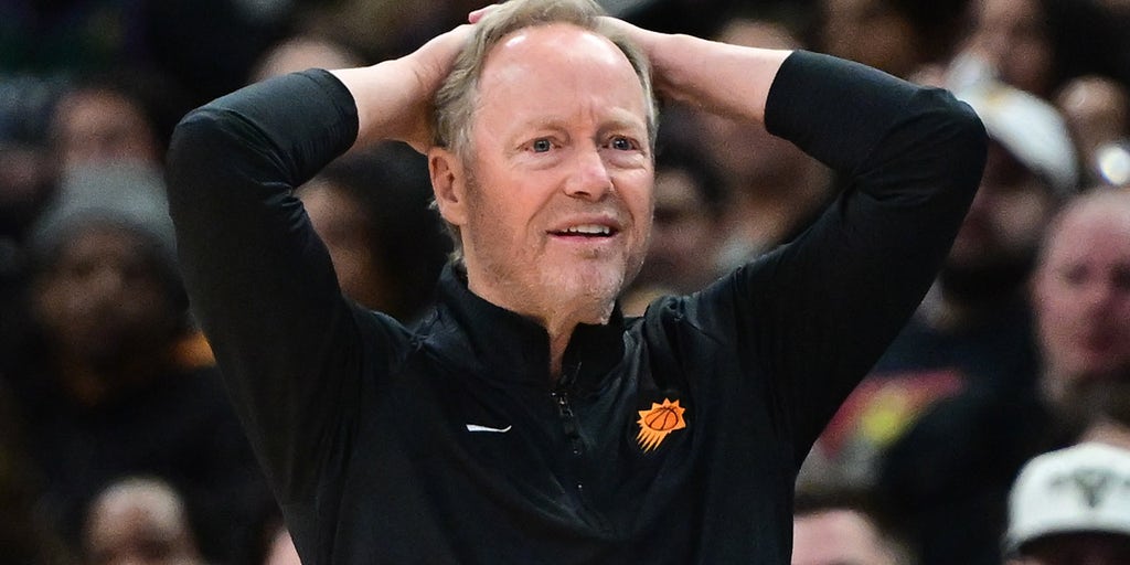 Suns, Mike Budenholzer split after 1 season: 'Change is needed'