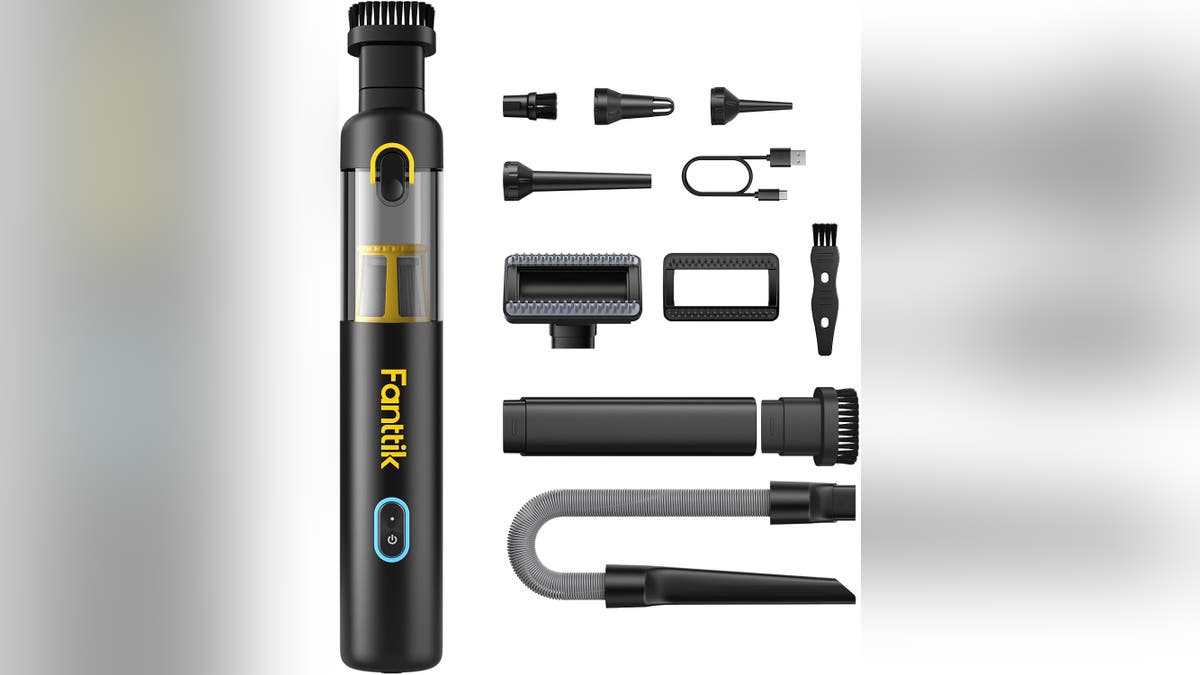 This vacuum comes with multiple heads for easy cleaning.?