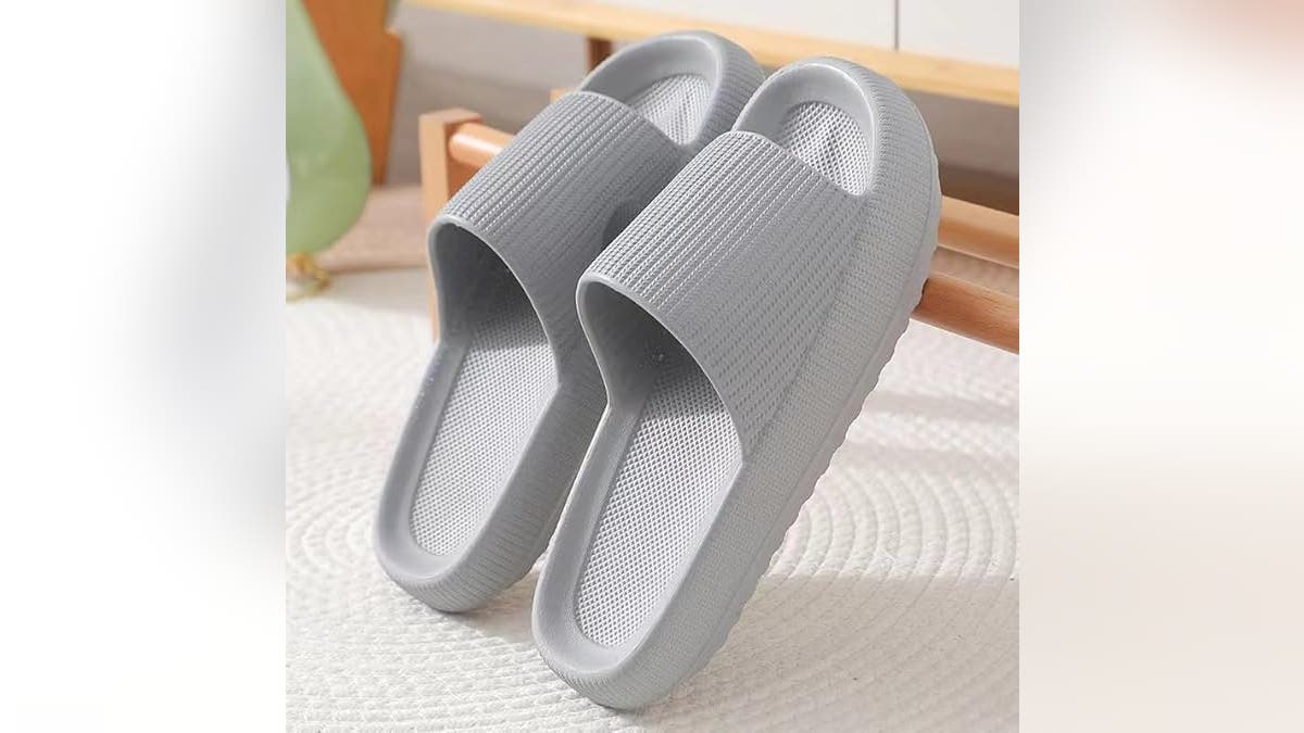 These slippers can be worn inside and outside. 