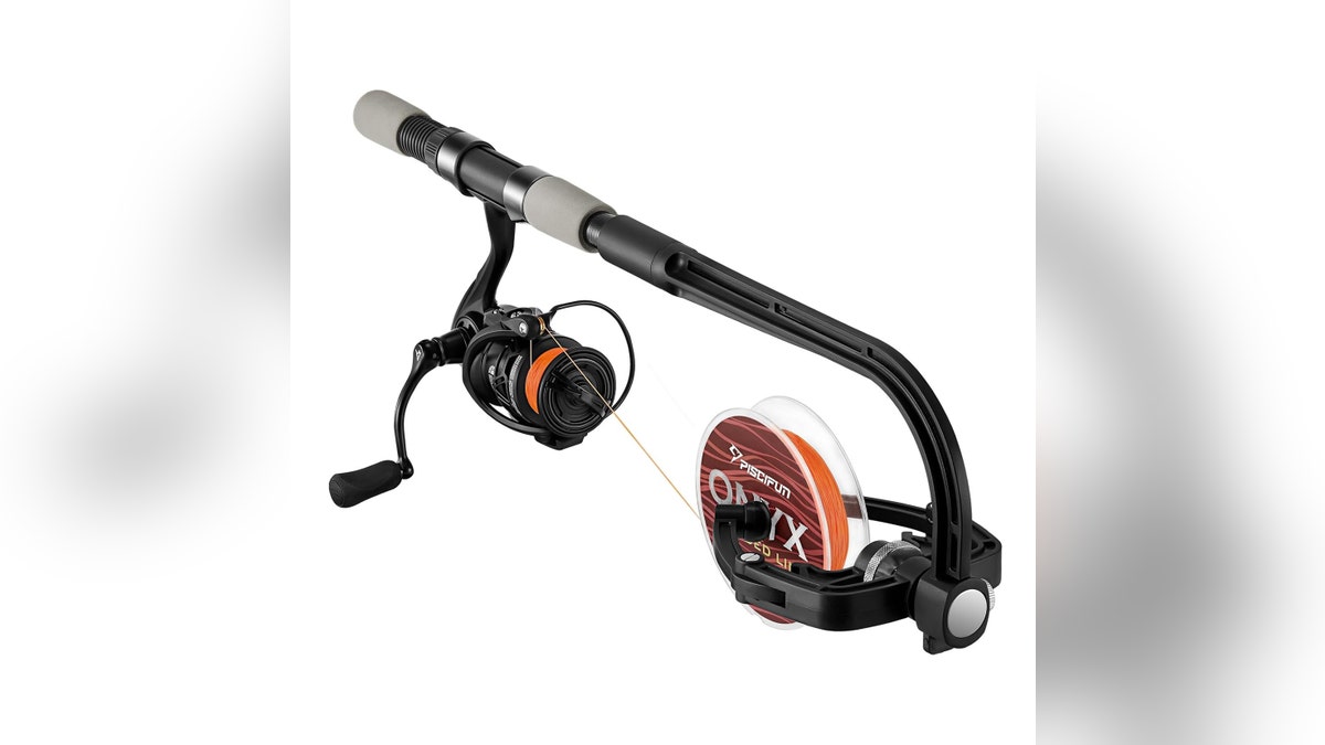 Easily add a new fishing line to your reel.