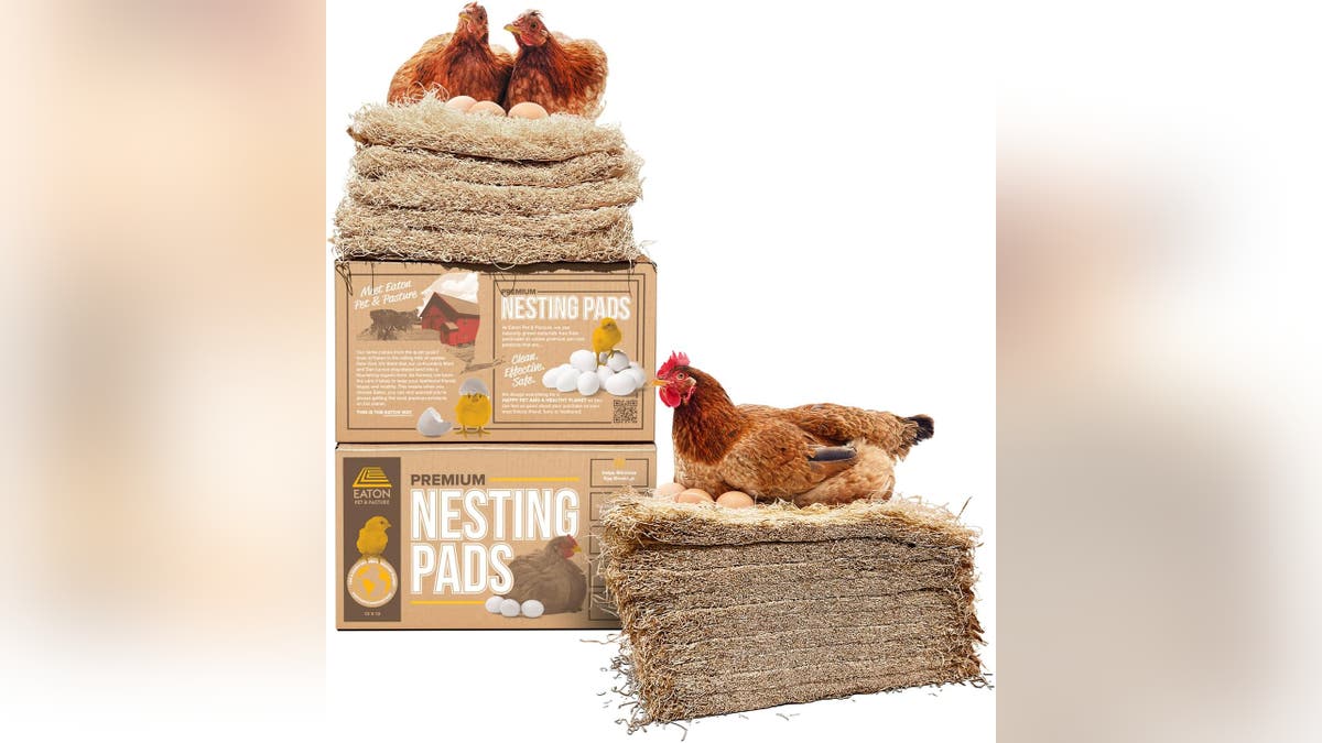 Nesting pads keep your chickens comfortable. 
