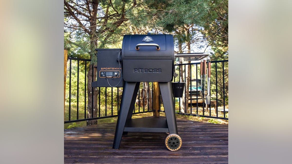 Cook up to 37 burgers on this small, portable pellet grill.?