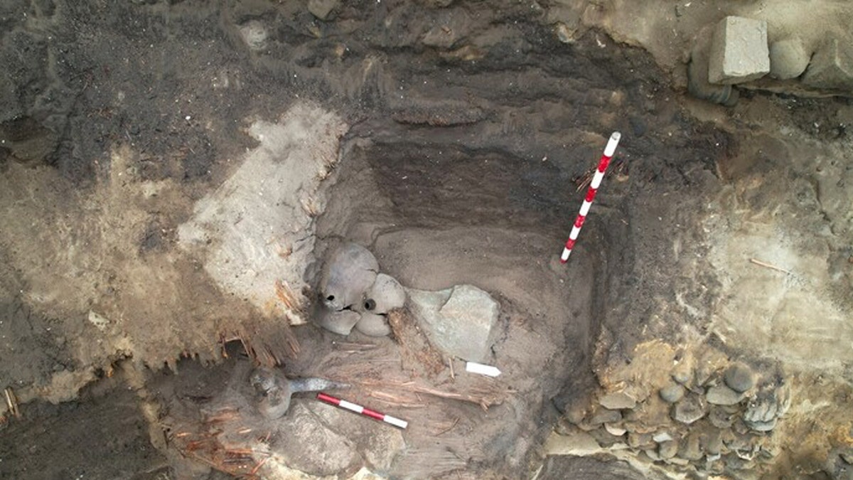 ancient-peru-woman-remains