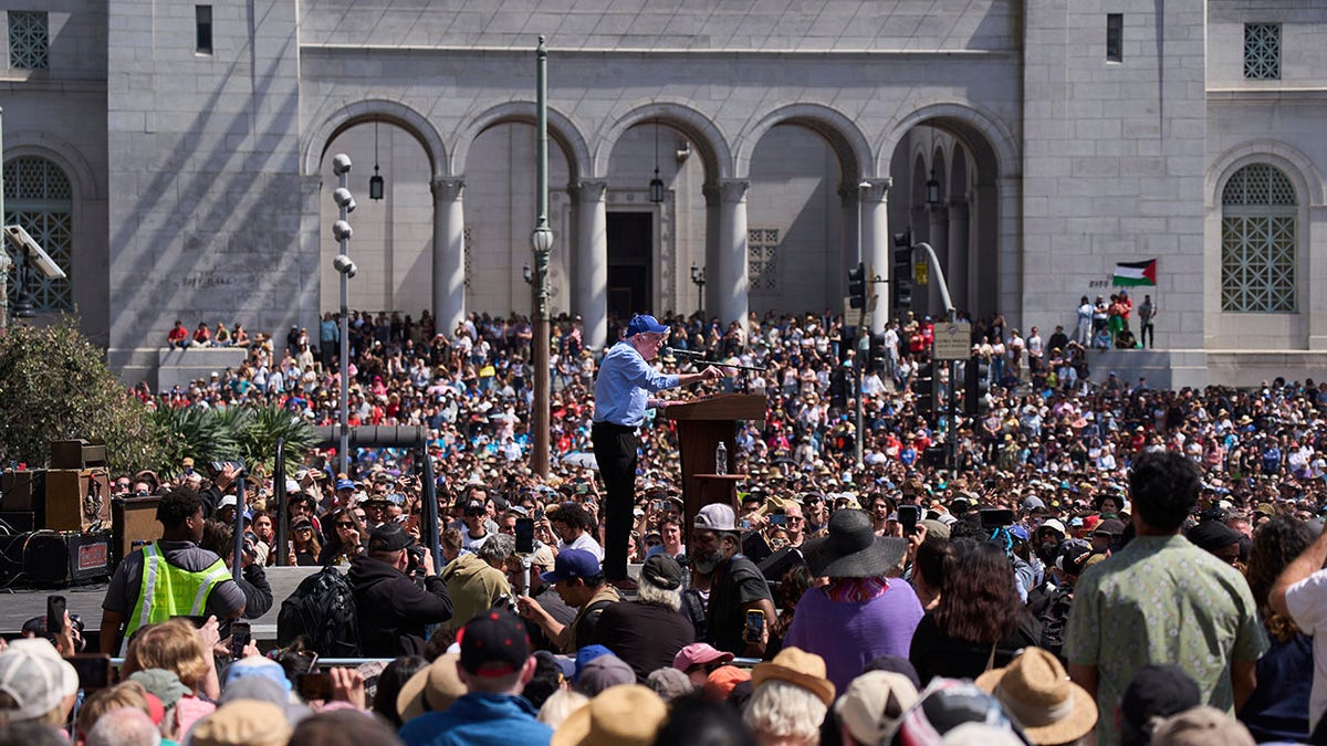 Bernie Sanders addresses Los Angeles event