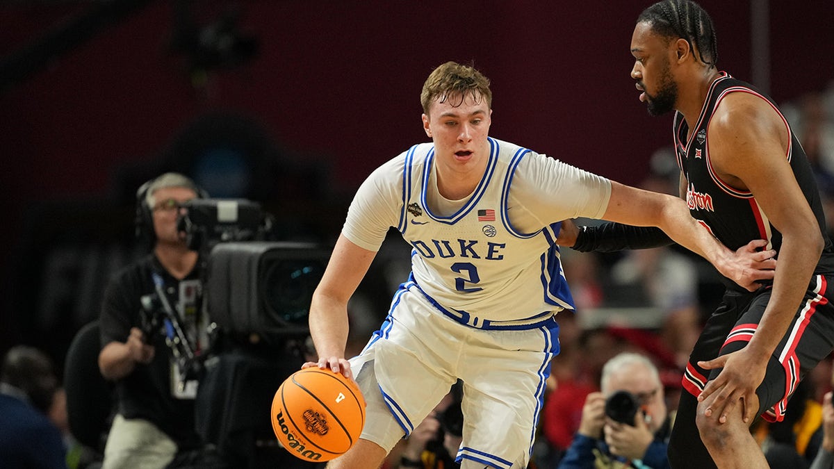 Cooper Flagg dribbling in final four