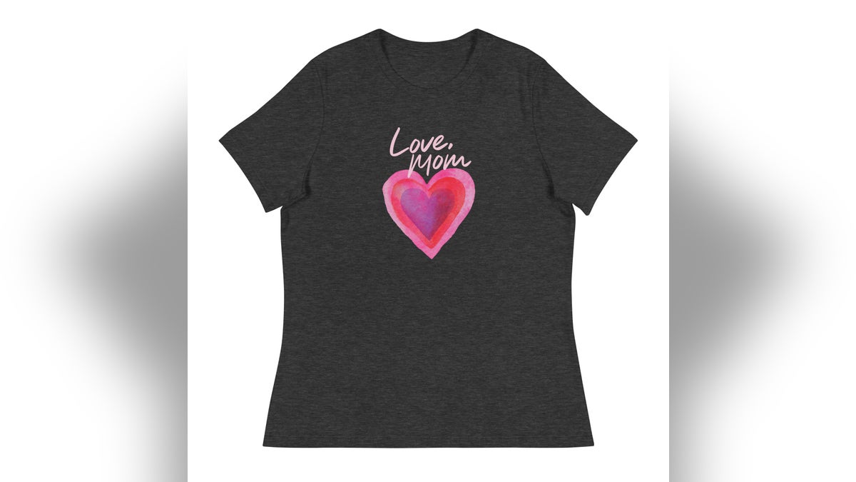 A comfortable shirt every mom will appreciate.?