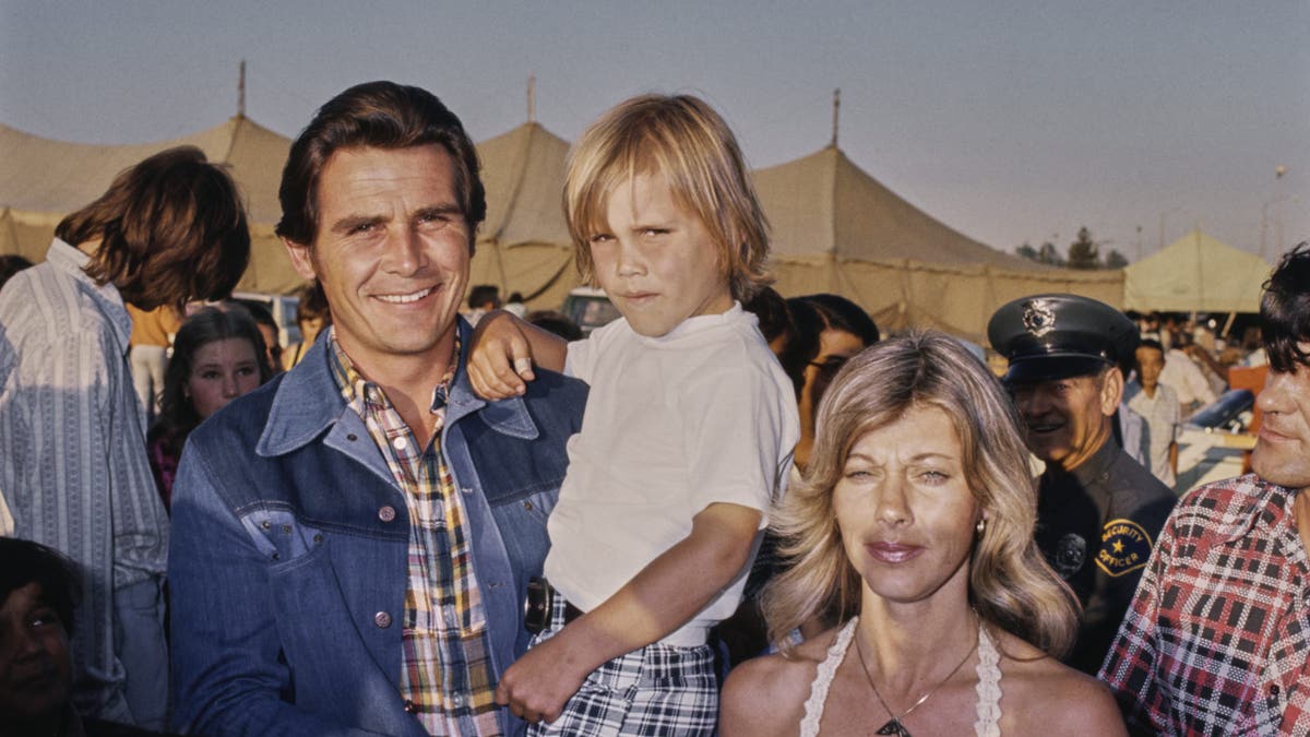 James Brolin pinch his woman and a young Josh successful 1972.