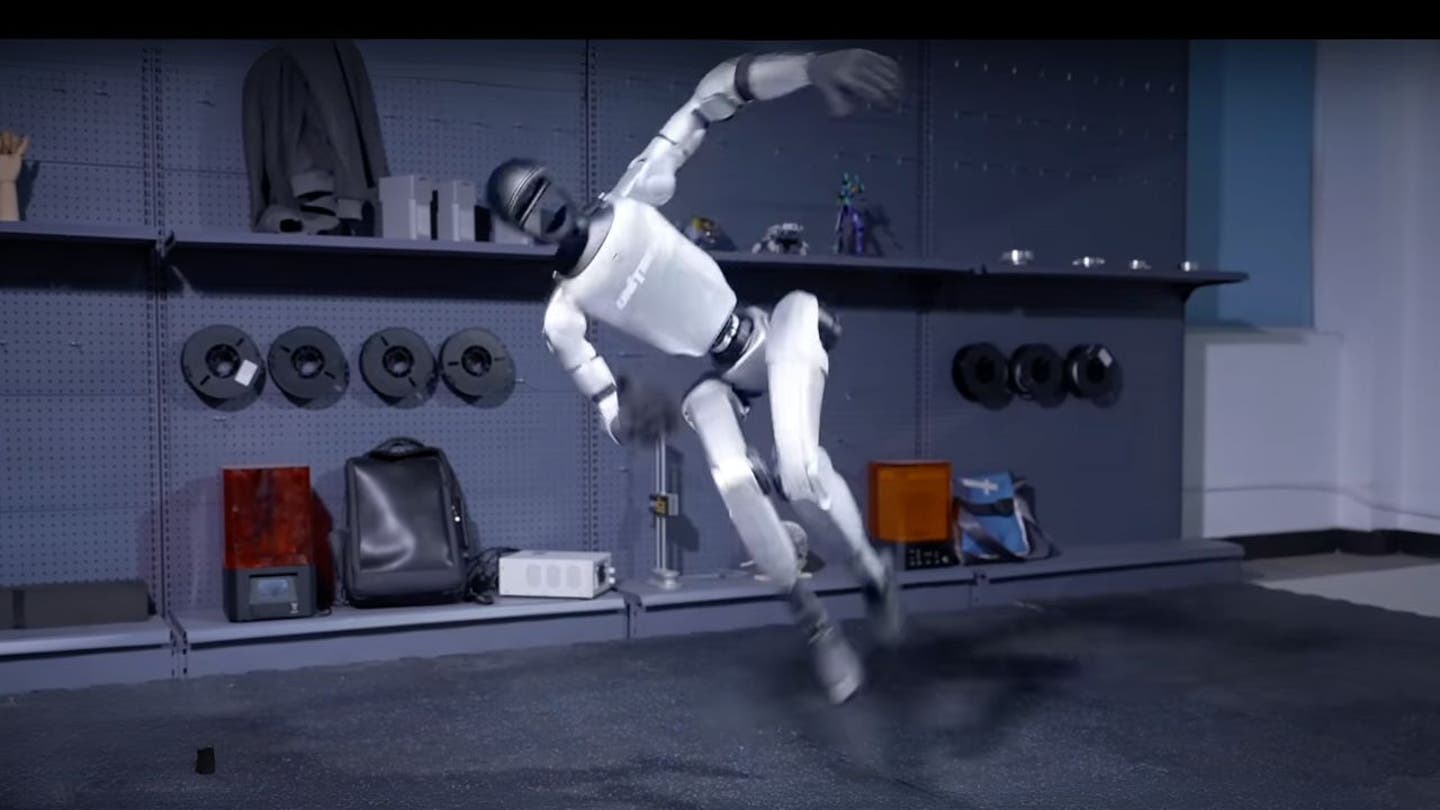 1 humanoid robot stuns with perfect side flip acrobatics