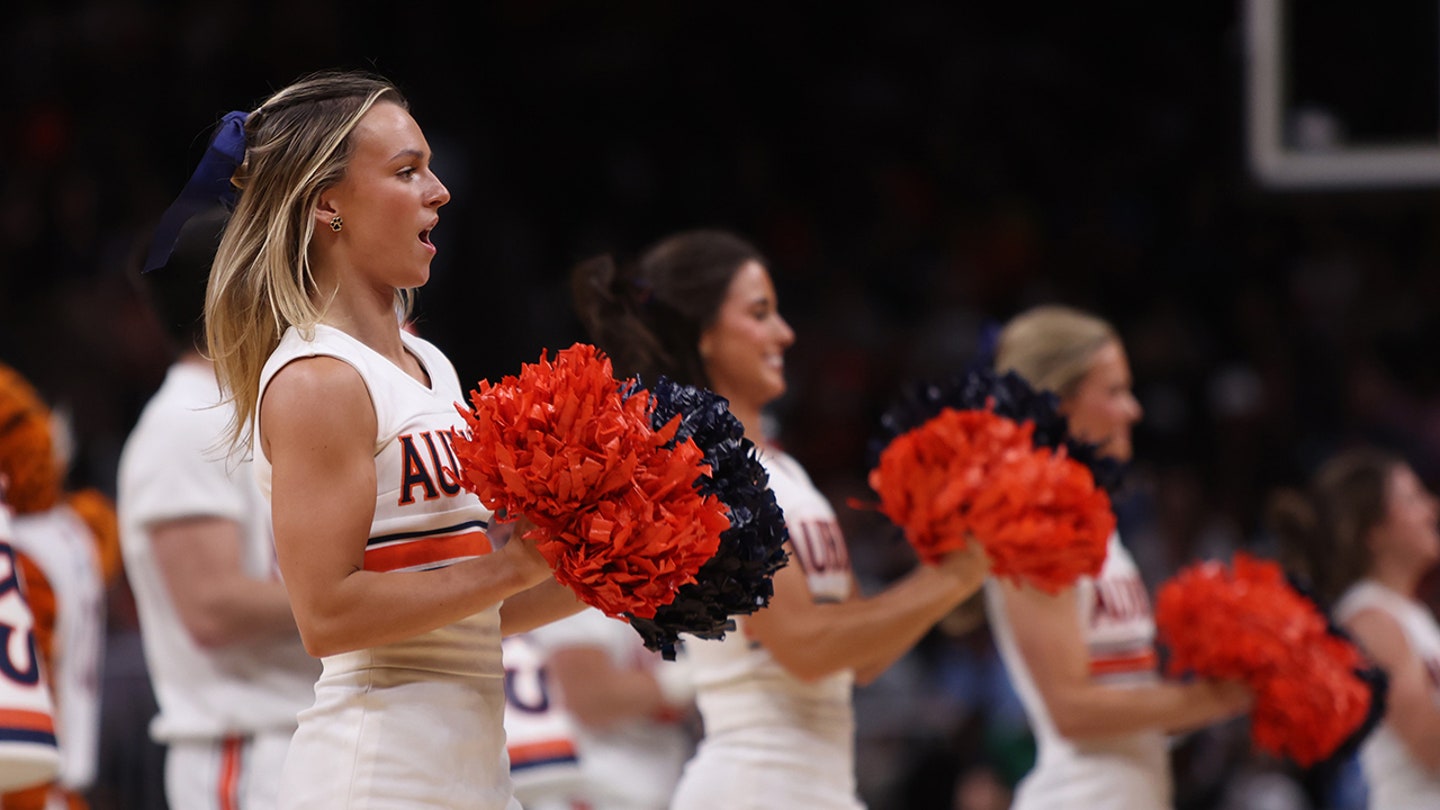 auburn cheerleaders2