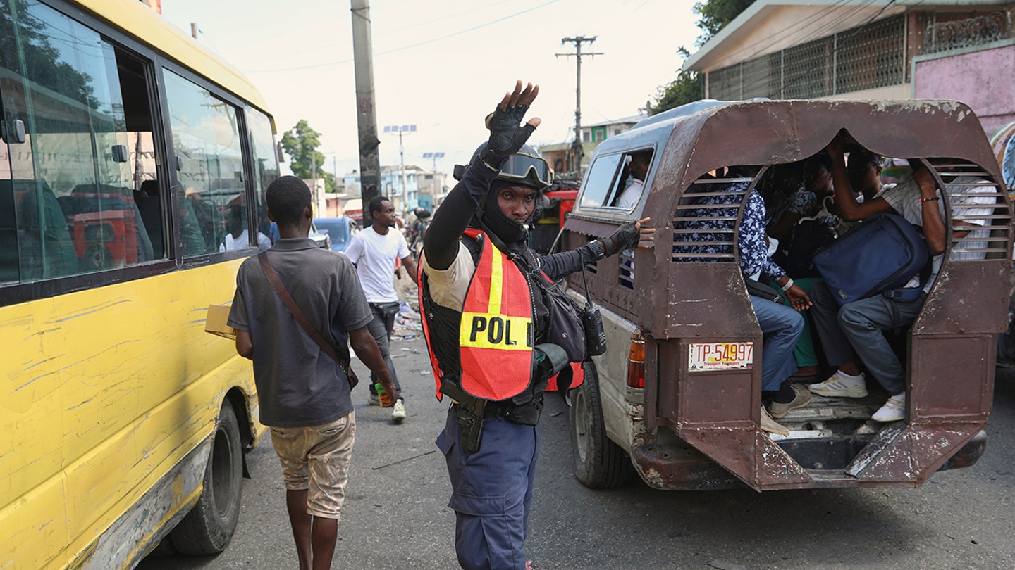 haitian police street ap25114693754743