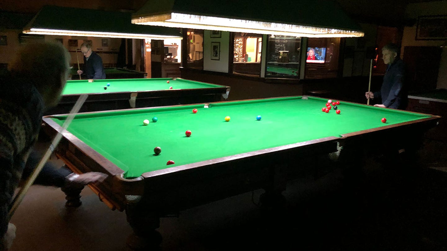 snooker.