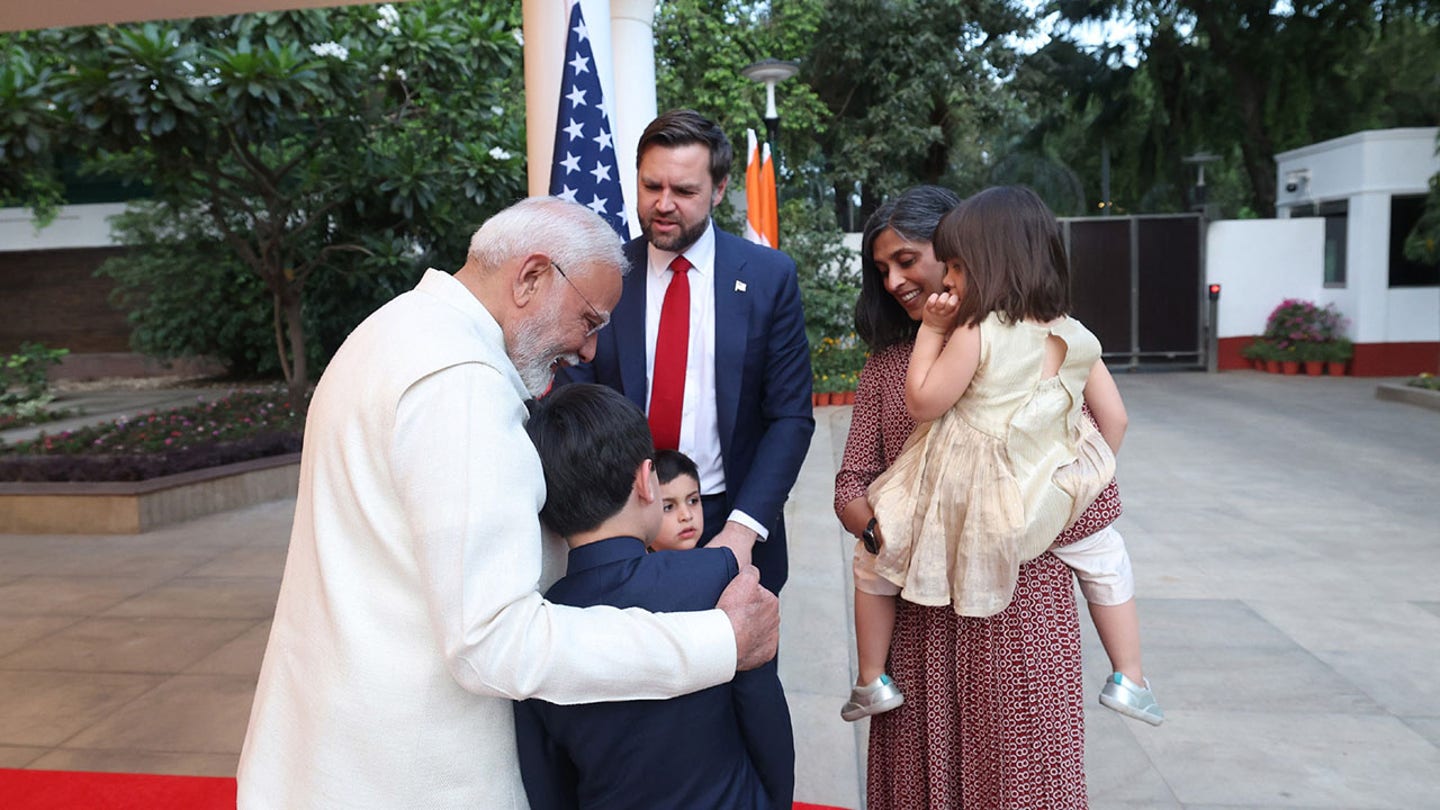 vance family modi india gettyimages 2210728315