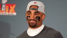 Eagles' Jalen Hurts skipping Trump visit as teammate spends time with him at golf course