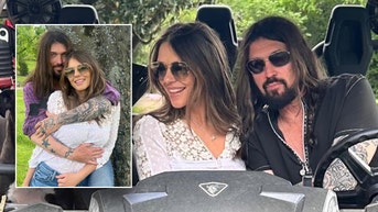 Elizabeth Hurley embraces country life with Billy Ray Cyrus in new romantic snaps - Fox News