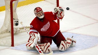 Legendary NHL goalie Dominik Hasek claims former Russia president ‘threatened to kill me’ - Fox News