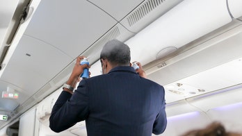 Flight passengers call out 'nasty cologne' wearer, plus astronaut makes burger in space