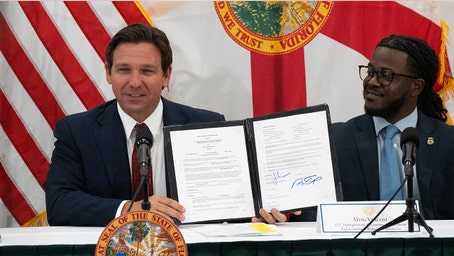 Florida halts migrant arrests after judge rebukes state over immigration law enforcement