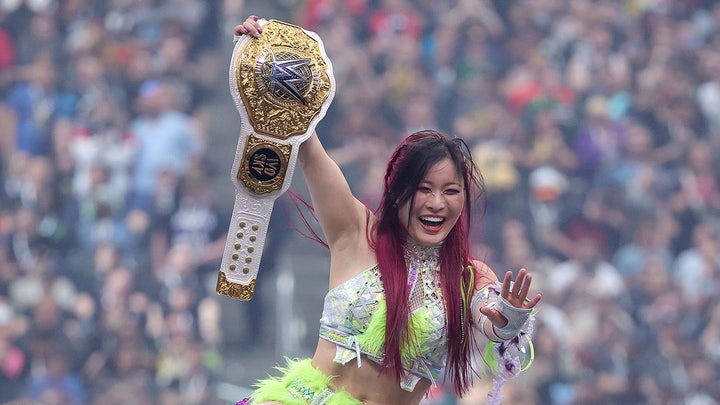 WrestleMania 41 fans launch into 'USA' chants after national anthem