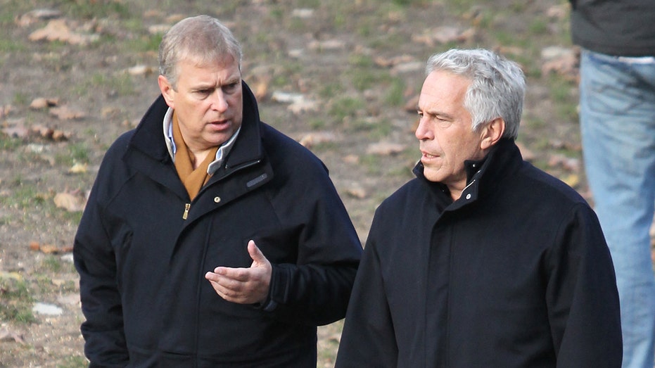 Experts: Prince Andrew Should Retreat Further After Giuffre's Death