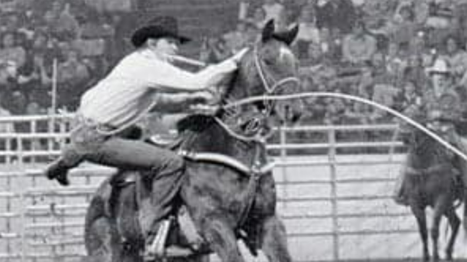 Rodeo legend Roy Cooper, the 'Super Looper,' dies in fire at 69