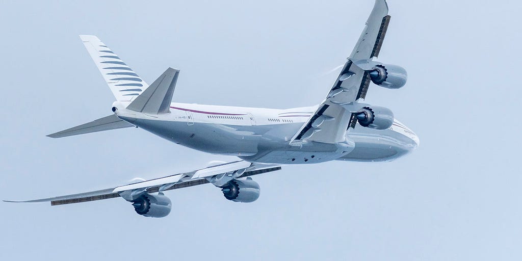 Trump clarifies ownership of aircraft in defense of Qatar's gift