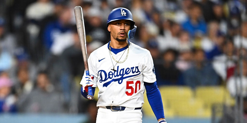 Mookie Betts says Dodgers need urgency after falling to second
