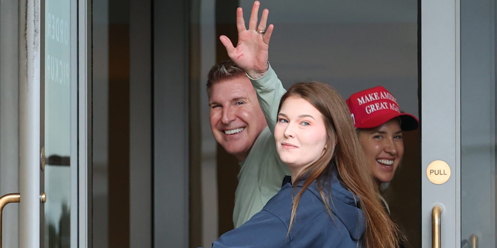 Todd Chrisley smiles in first public outing since Trump pardon