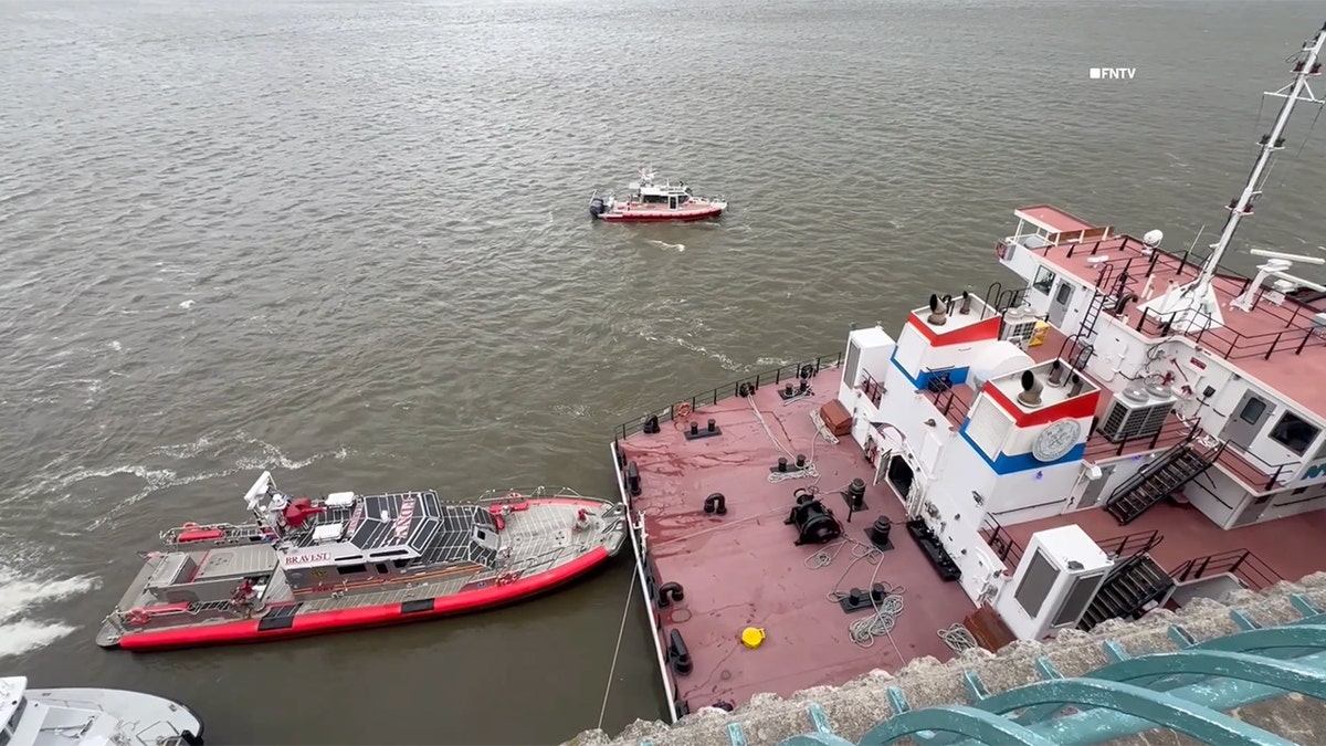 Authorities could be seen investigating the scene after the Hudson River explosion.
