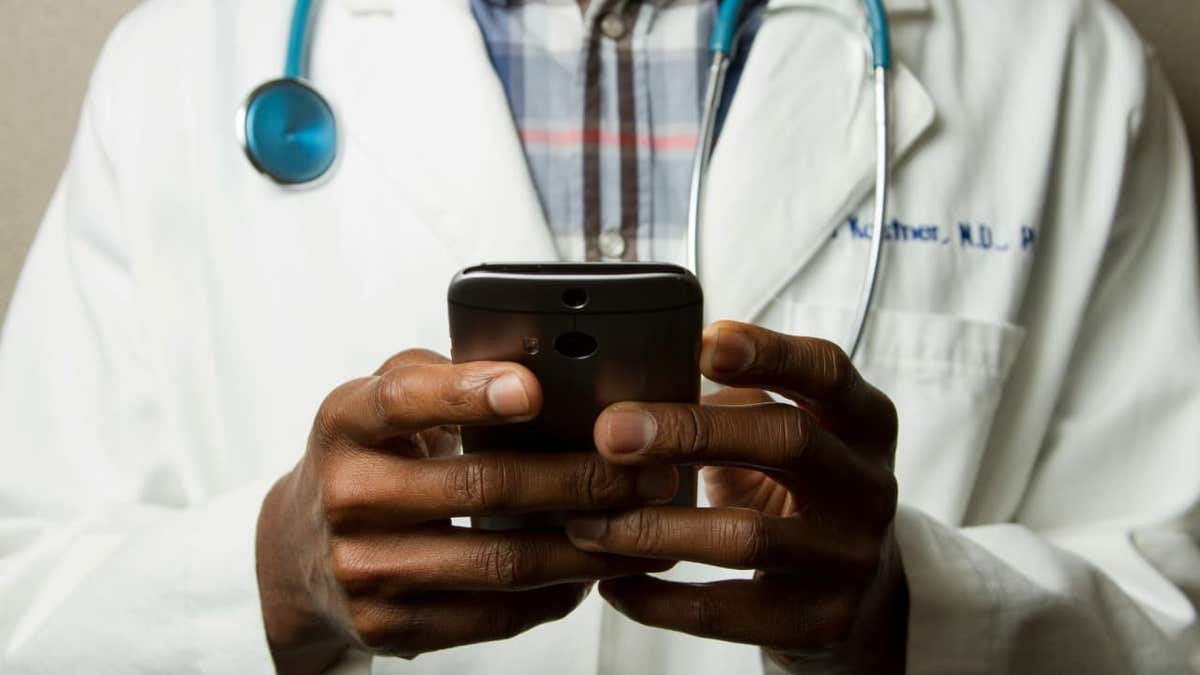 doc pinch phone