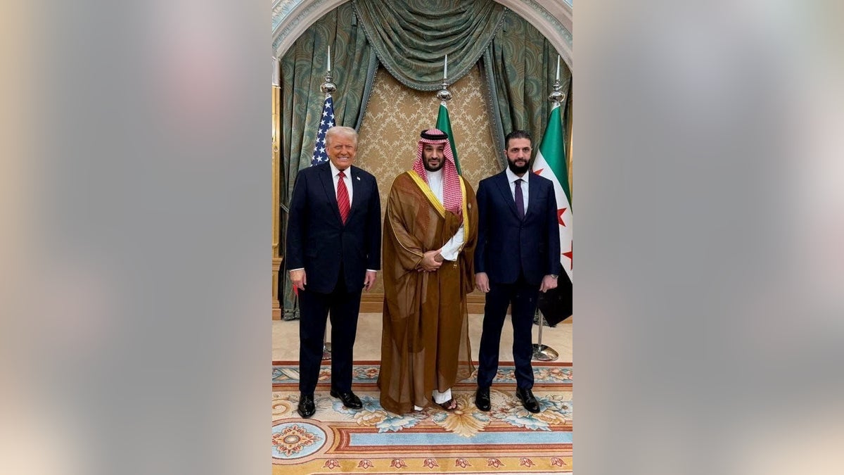 Ahmed al-Sharaa meets with Donald Trump and Mohammed Bin Salman