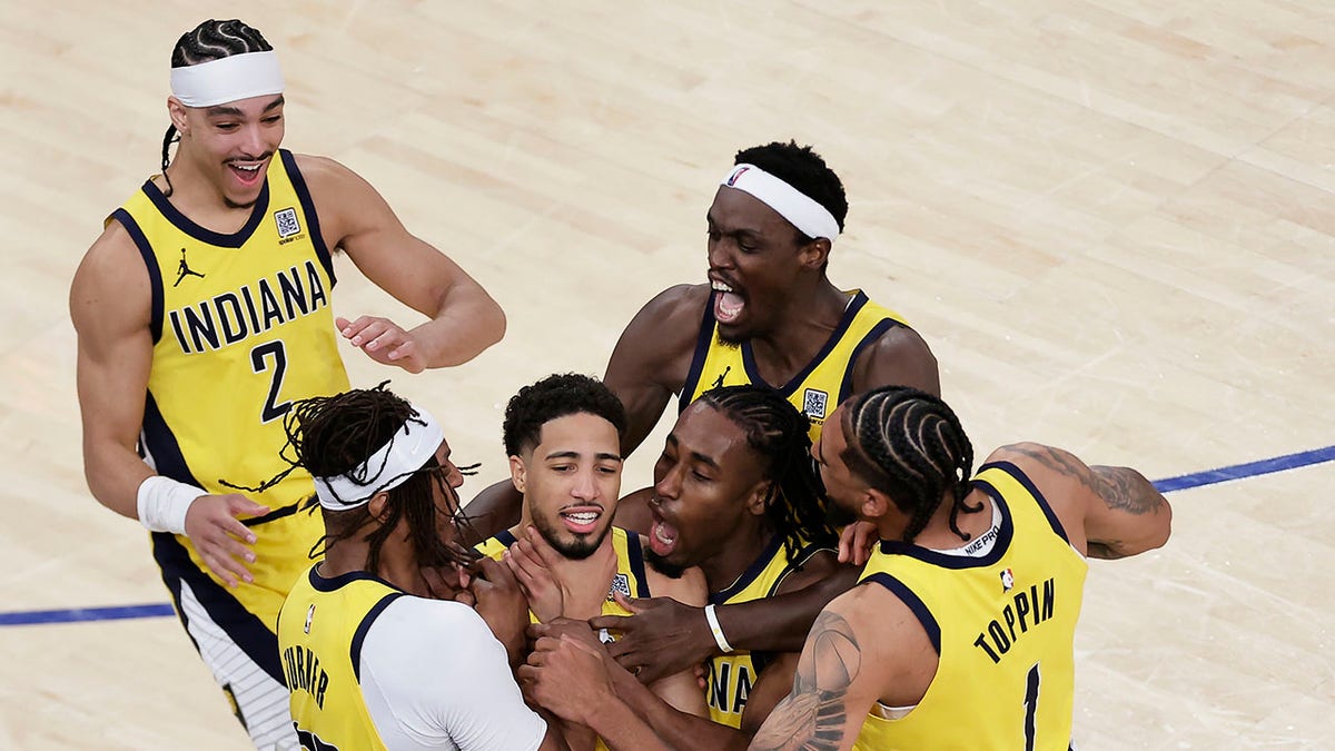 Pacers celebrate