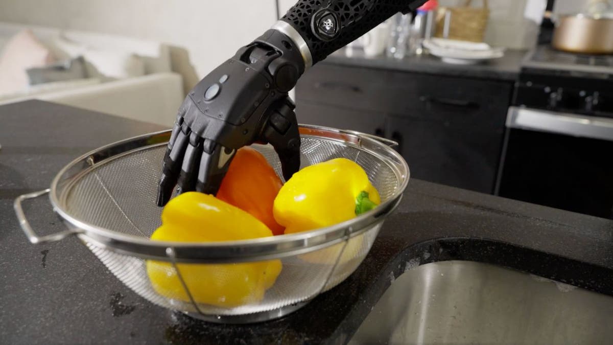 Wireless waterproof bionic arm with 360-degree wrist rotation
