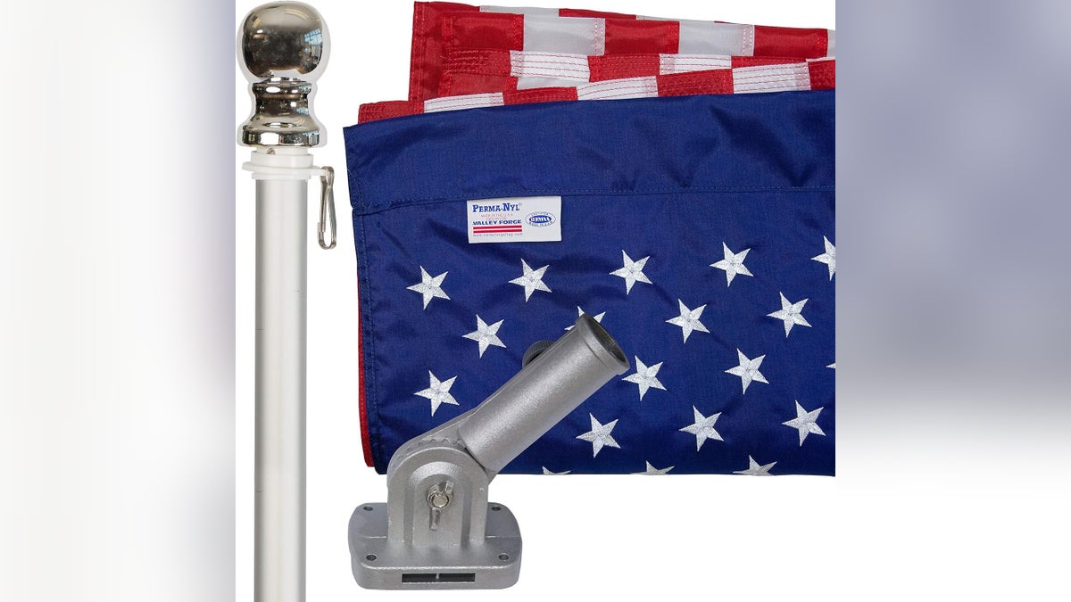 These Elizabeth Ross flags are meticulously handcrafted in the USA.
