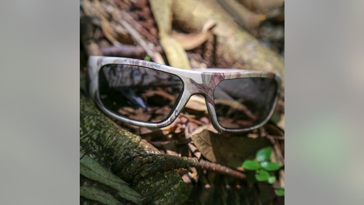 Play your favorite music and answer calls with these smart sunglasses. 