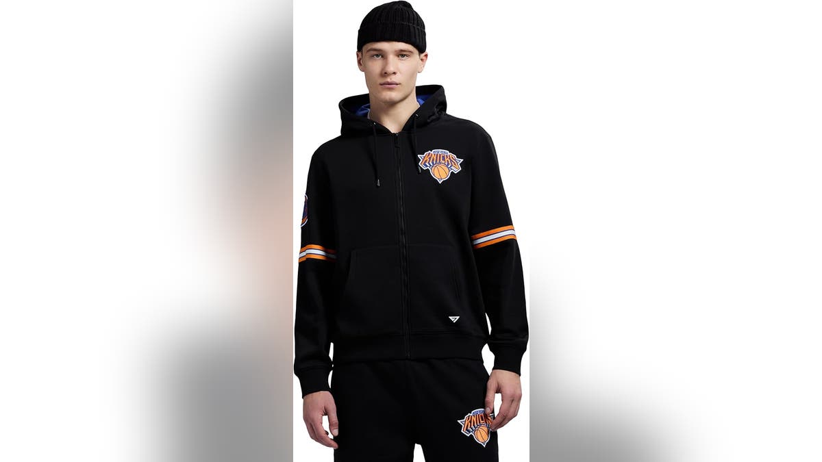 Knicks fans will love this zip-up sweatshirt.