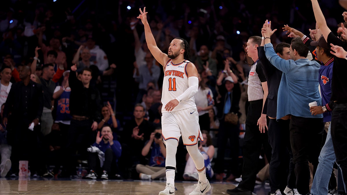 Jalen Brunson celebrates