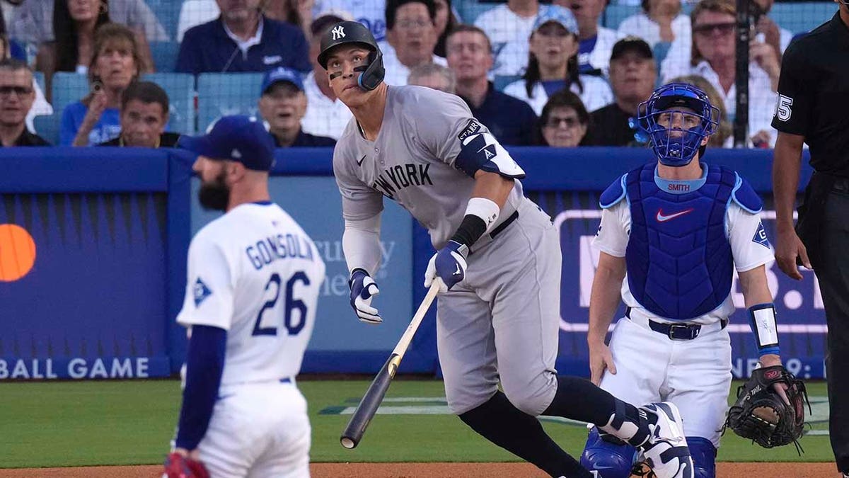 Aaron Judge hits home run