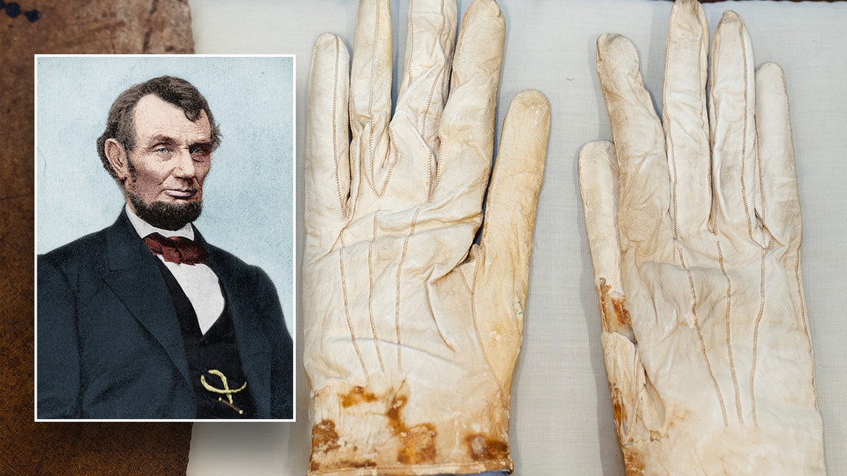 abraham-lincoln-murder-gloves
