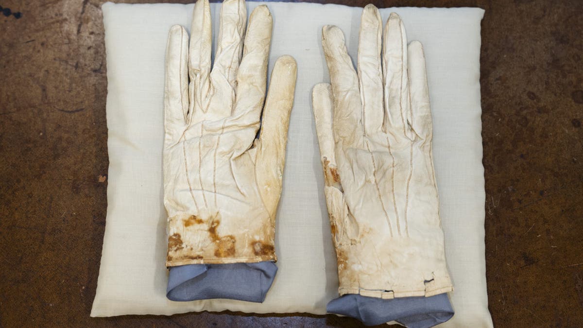 Lincoln Artifacts