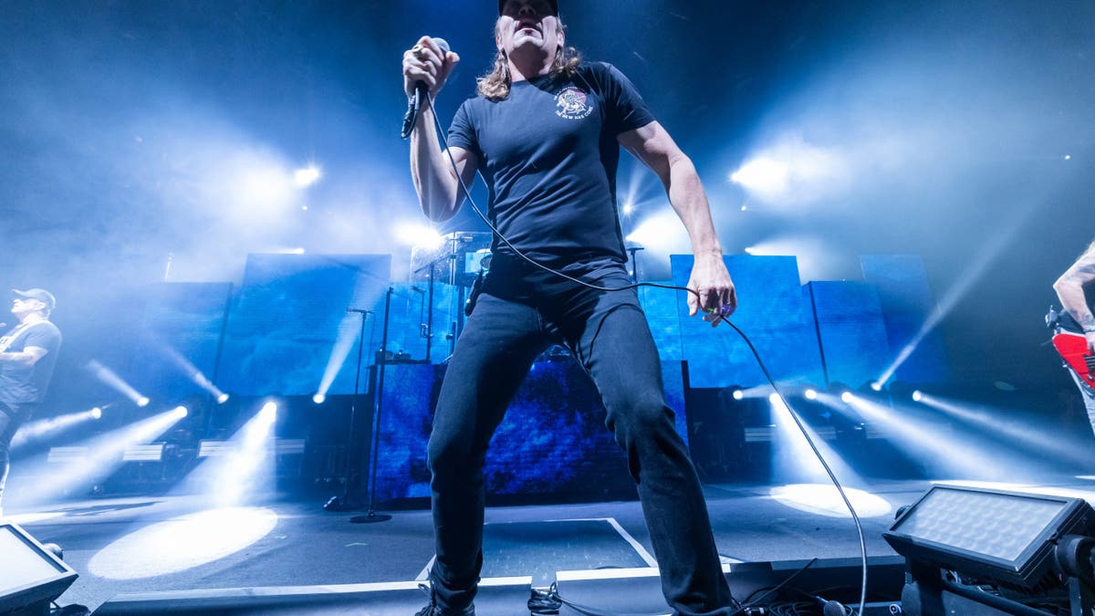Brad Arnold performing