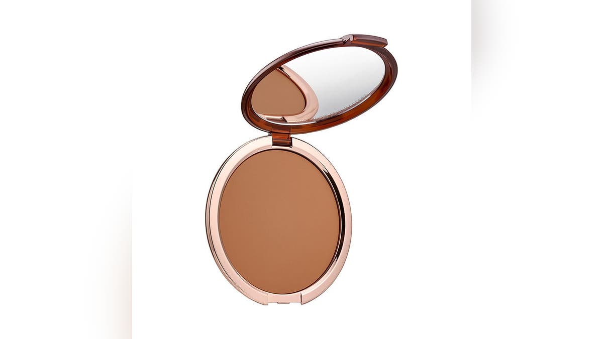 Get a sun-kissed look with this bronzer.