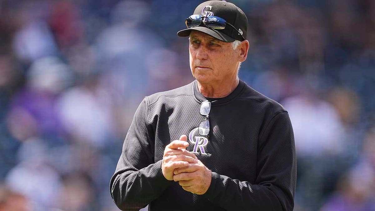 Bud Black Mira