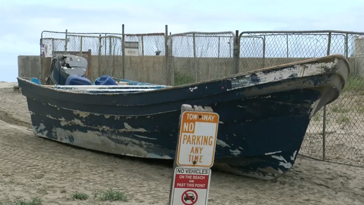 Boat overturns in southern California