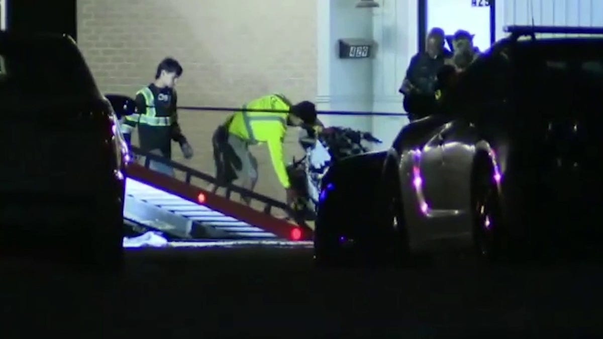 Crash in Dallas kills two