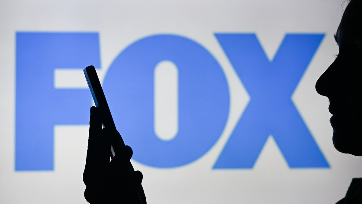 Fox logo