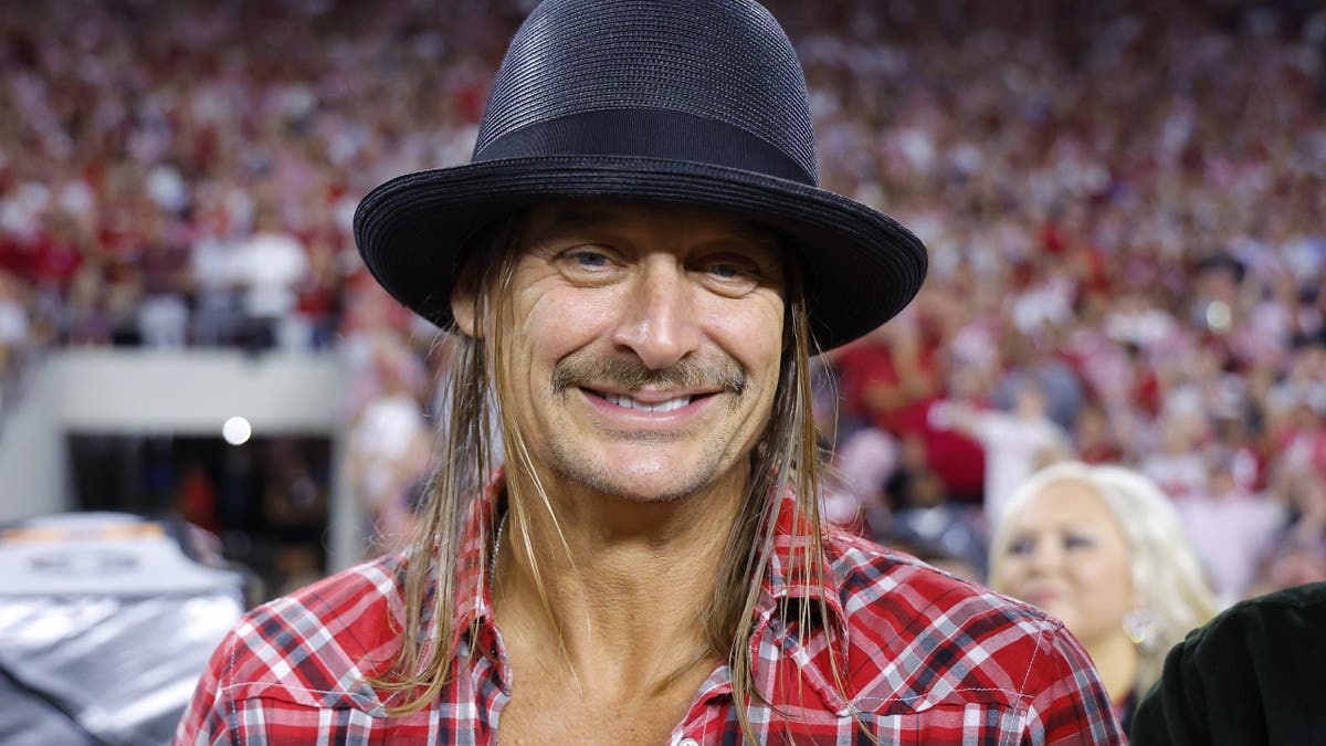 Kid Rock smiling
