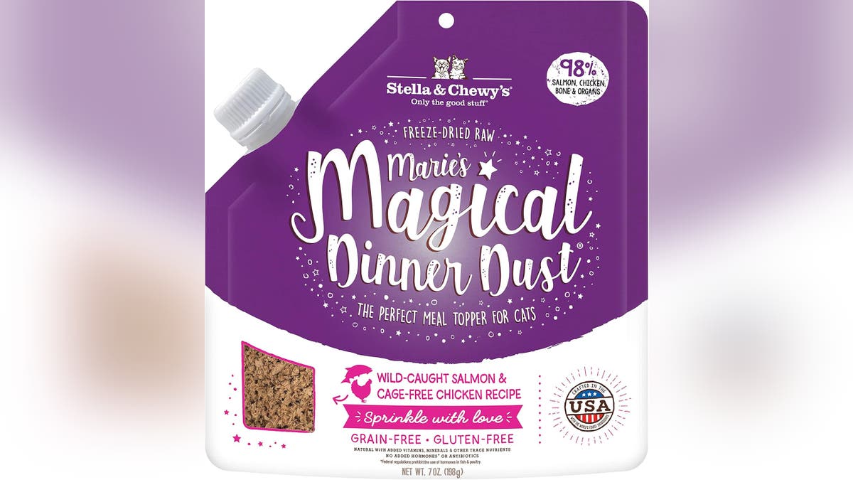 Sprinkle your cat's food  with this supplement for extra nutrition and flavor.